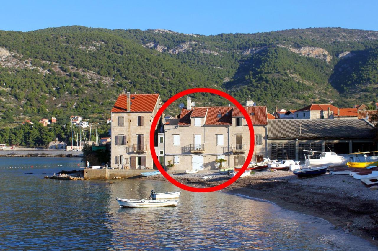 Apartments By The Sea Komiza, Vis - 8533 Bagian luar foto