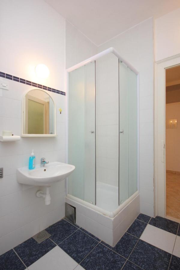 Apartments By The Sea Komiza, Vis - 8533 Bagian luar foto
